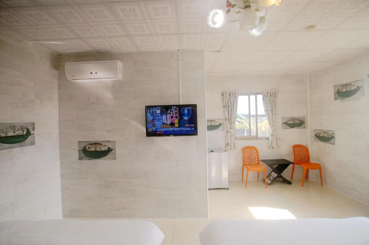 Red Crown Jacana B&B Taitung Exterior photo